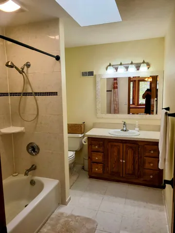 $514,900 | 11545 Kings Knight Circle, Grand Blanc, MI 48439