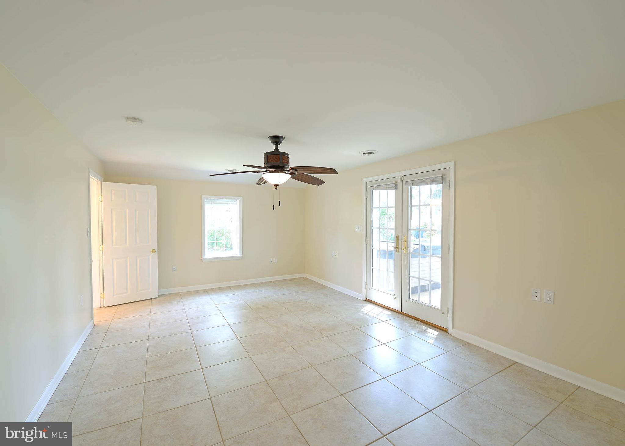 1883 Poplar Ridge Road Pasadena, MD 21122 - Photo 14 of 36 Gallery Image 14