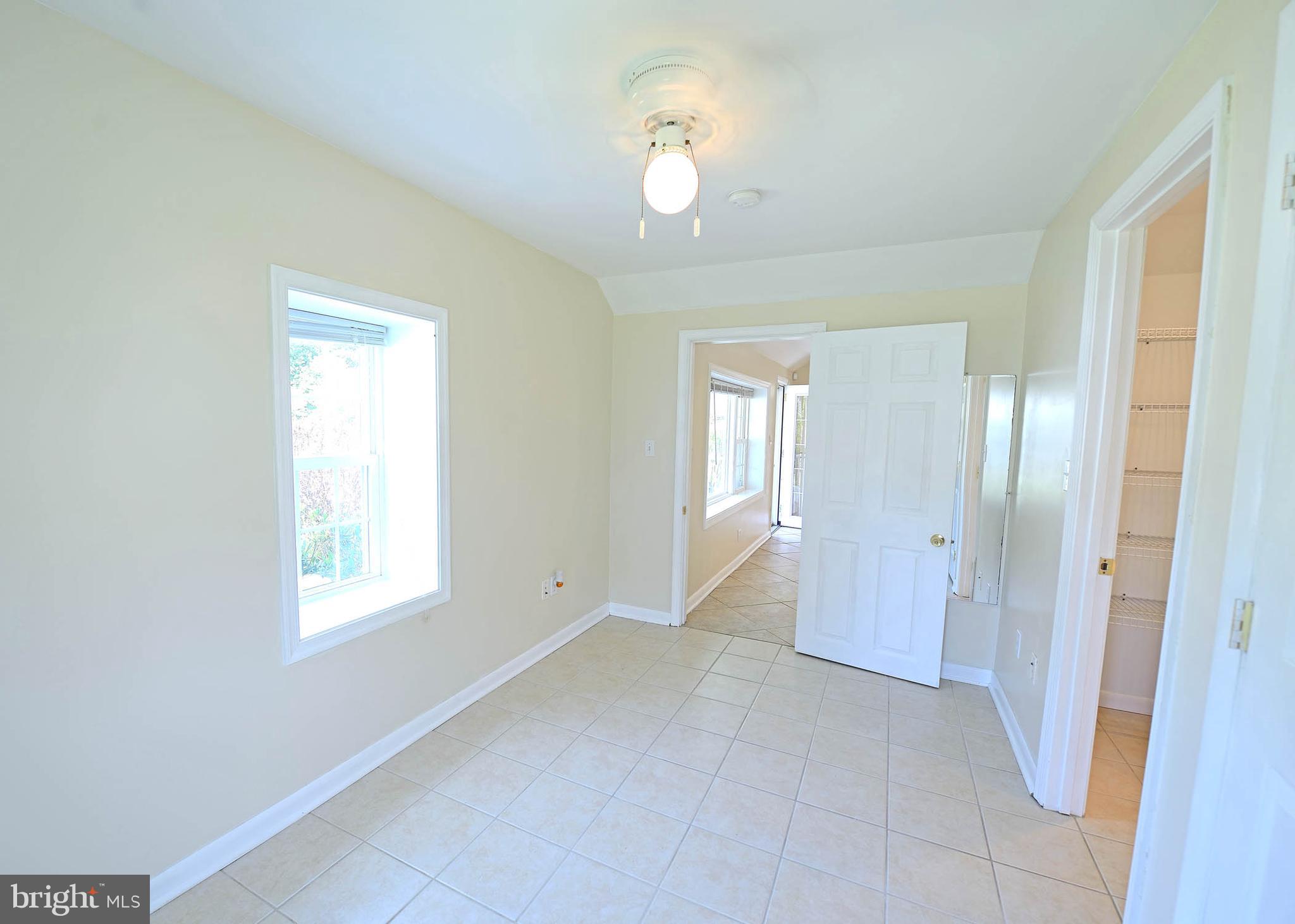 1883 Poplar Ridge Road Pasadena, MD 21122 - Photo 20 of 36 Gallery Image 20