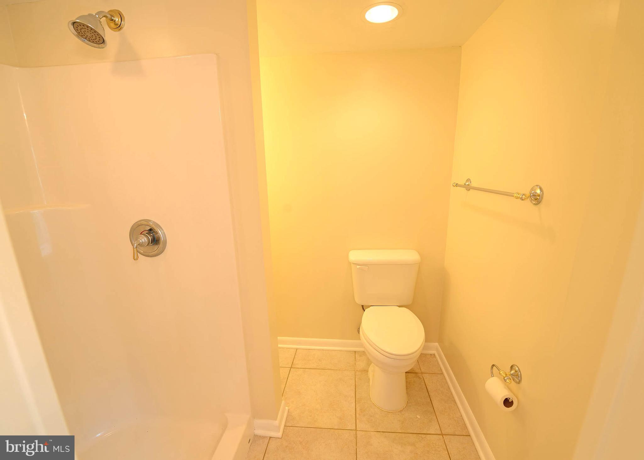 1883 Poplar Ridge Road Pasadena, MD 21122 - Photo 21 of 36 Gallery Image 21