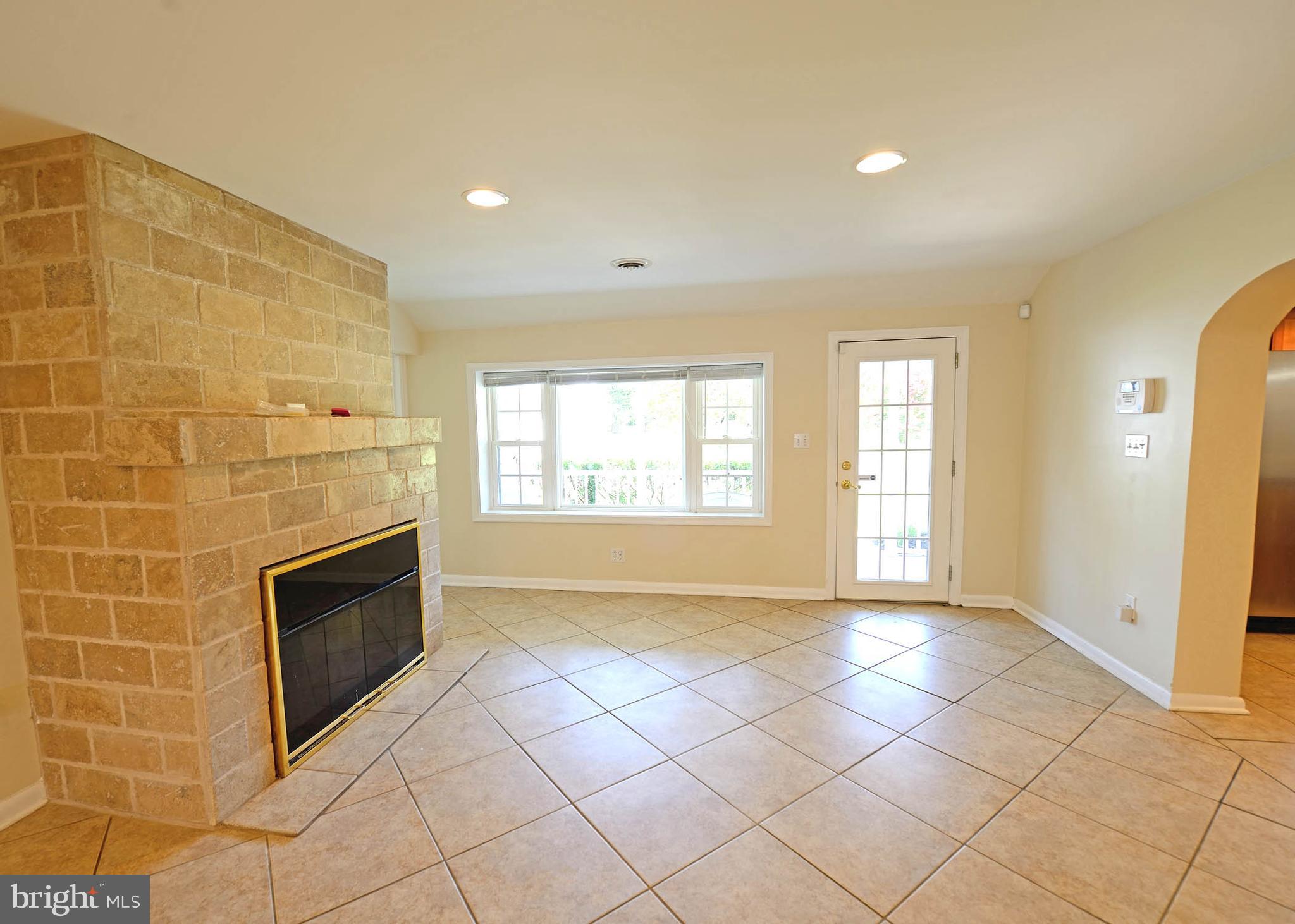 1883 Poplar Ridge Road Pasadena, MD 21122 - Photo 6 of 36 looking back at front door