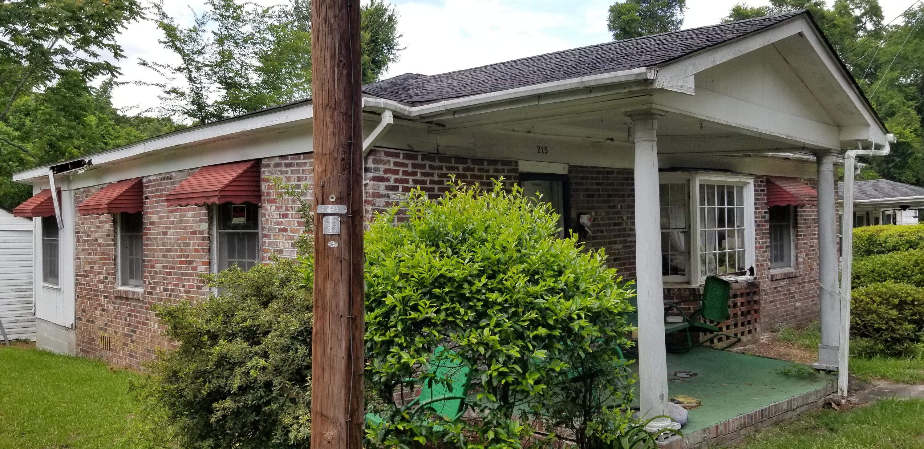215 Colleton Loop Walterboro, SC 29488 - Photo 1 of 11 20260527_125820
