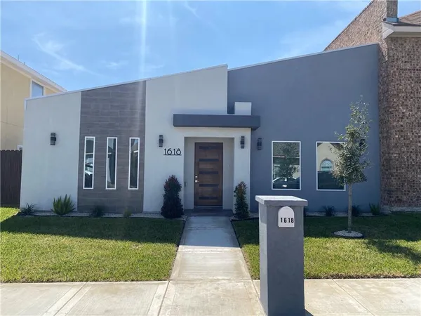 $1,700 | 1618 Toni Lane, Mission, TX 78572