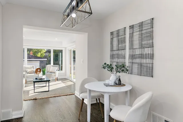 $699,000 | 241 North Hamlin Avenue, Park Ridge, IL 60068