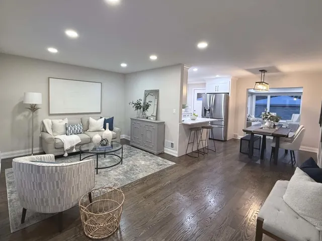 $684,999 | 241 North Hamlin Avenue, Park Ridge, IL 60068