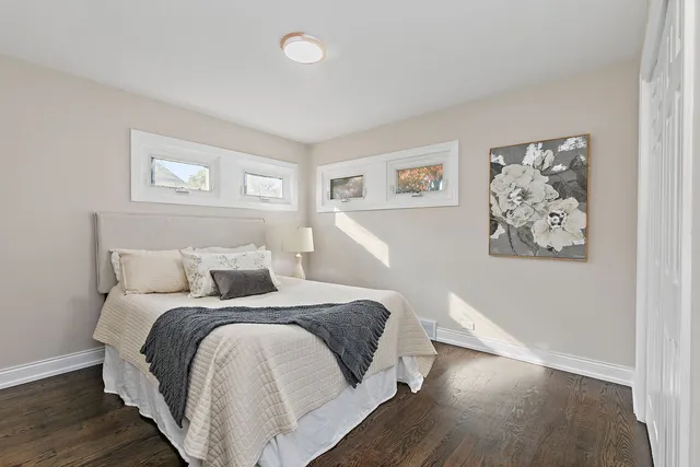 $699,000 | 241 North Hamlin Avenue, Park Ridge, IL 60068