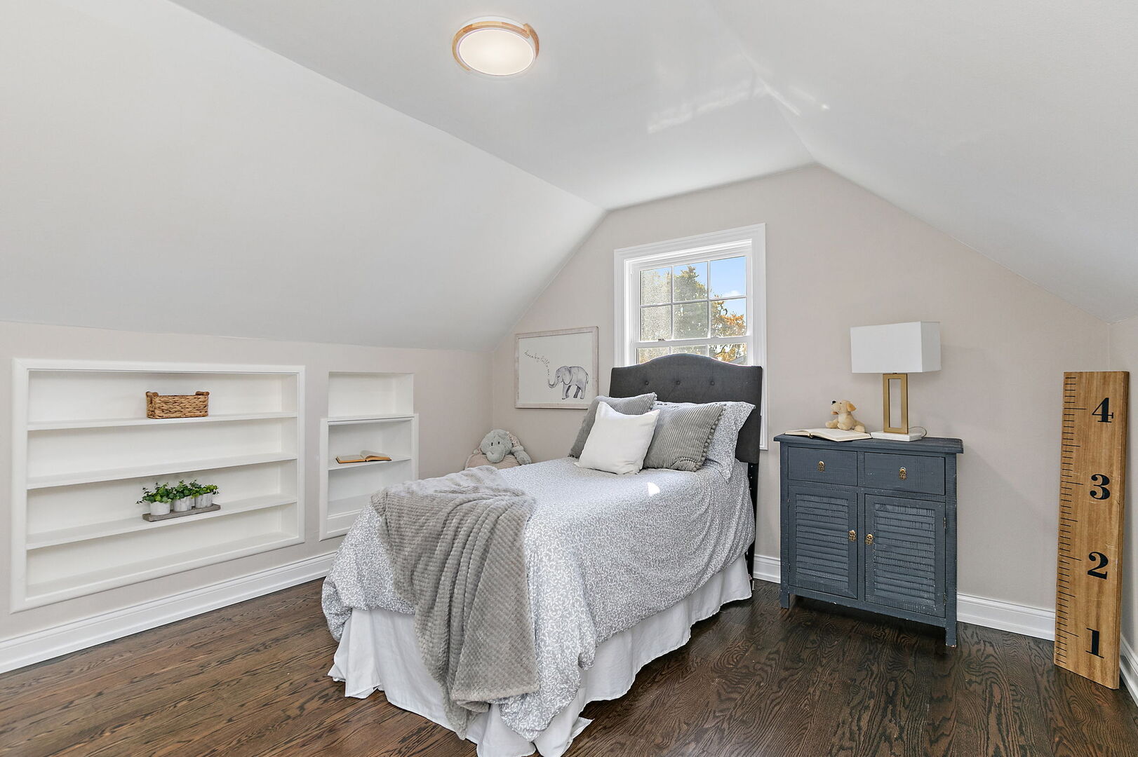 241 North Hamlin Avenue Park Ridge, IL 60068 - Photo 29 of 52 a bedroom with a bed and a window