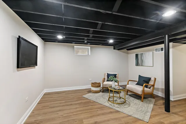 $699,000 | 241 North Hamlin Avenue, Park Ridge, IL 60068