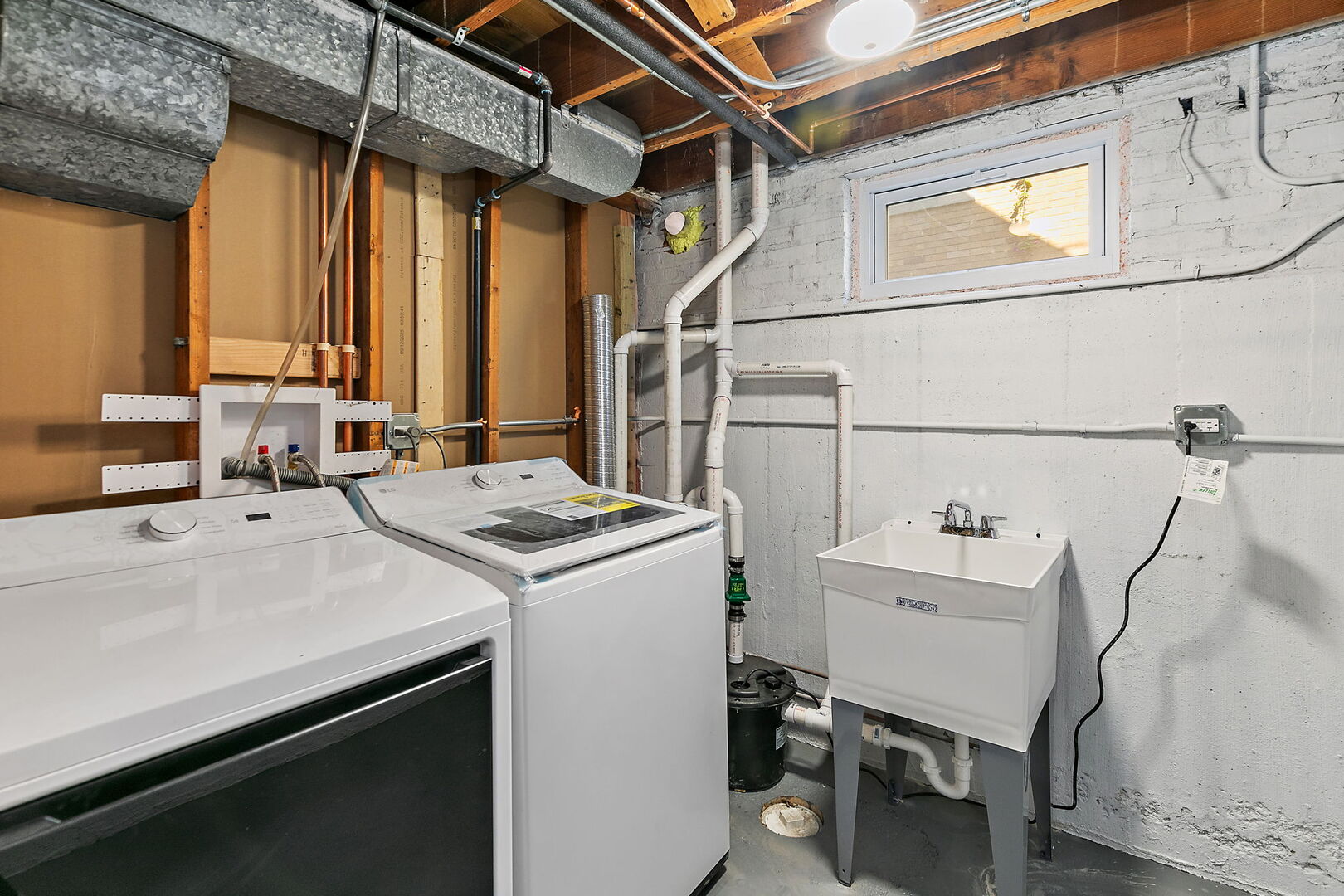241 North Hamlin Avenue Park Ridge, IL 60068 - Photo 38 of 52 a utility room with dryer and washer