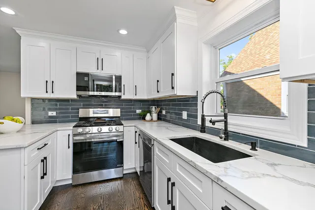 $684,999 | 241 North Hamlin Avenue, Park Ridge, IL 60068