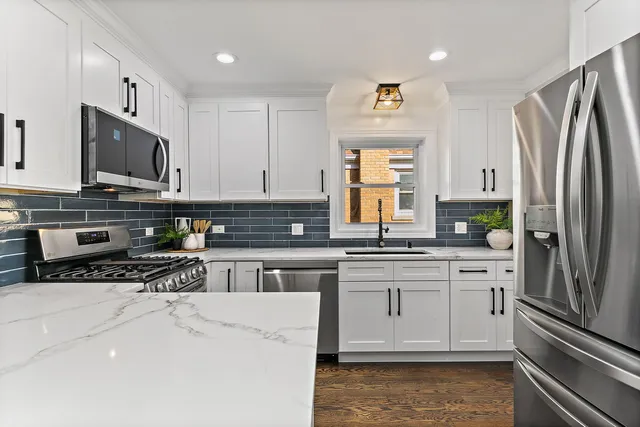 $699,000 | 241 North Hamlin Avenue, Park Ridge, IL 60068