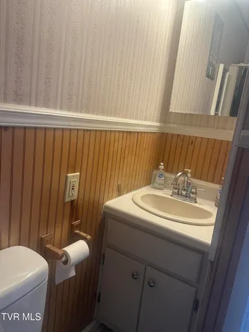 $216,000 | 1604 Dixon Street, Elizabethton, TN 37643