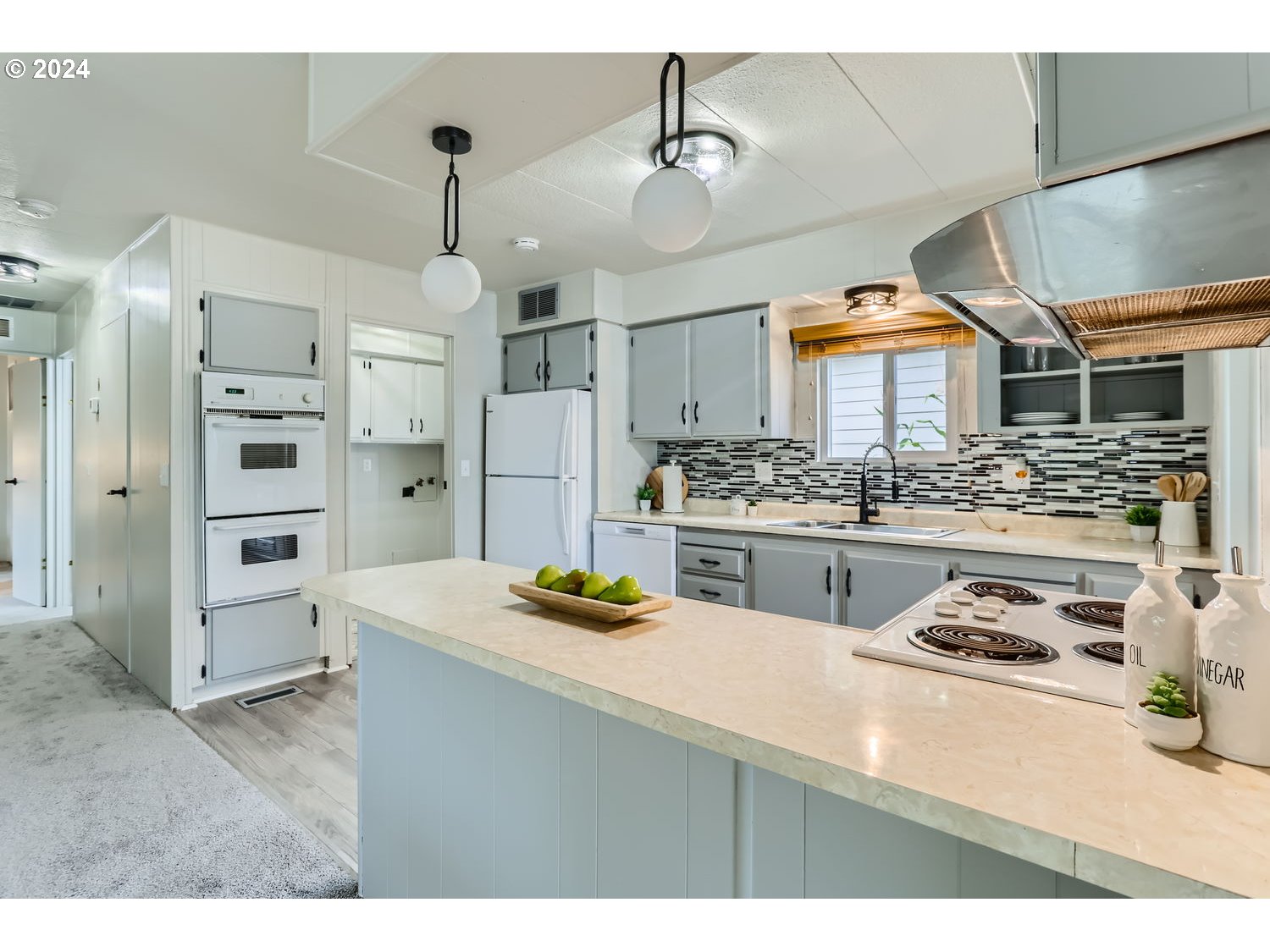 2681 Southeast River Road, Unit 10 Hillsboro, OR 97123 - Photo 4 of 11