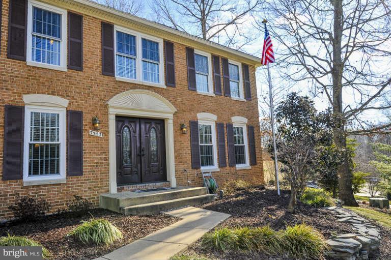 7723 Huntsman Boulevard Springfield, VA 22153 - Photo 29 of 29 Beautifully maintained and Landscaped Yard