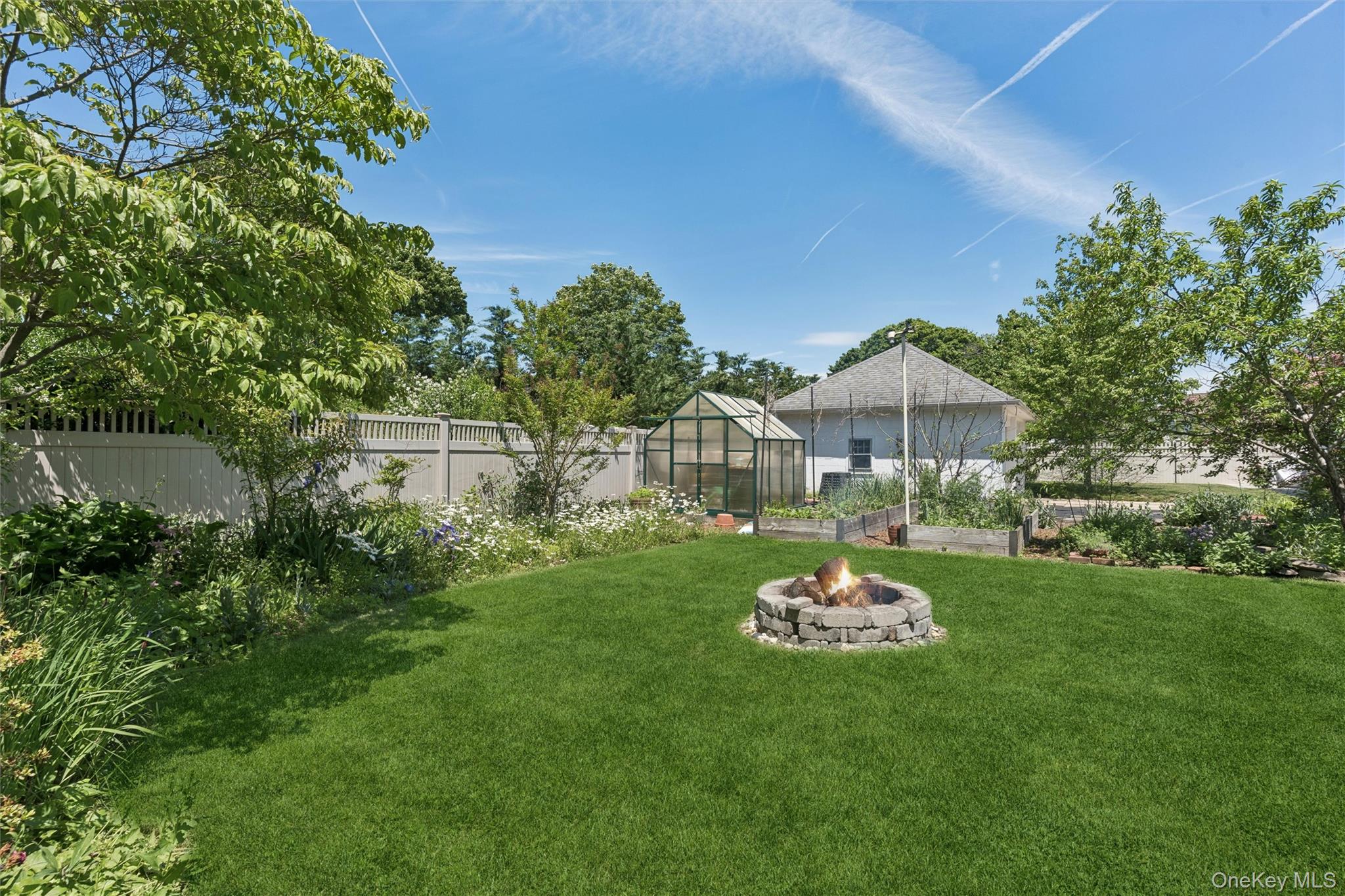1749 Commonwealth Avenue Merrick, NY 11566 - Photo 26 of 32