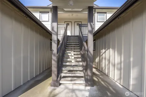 a view of entryway