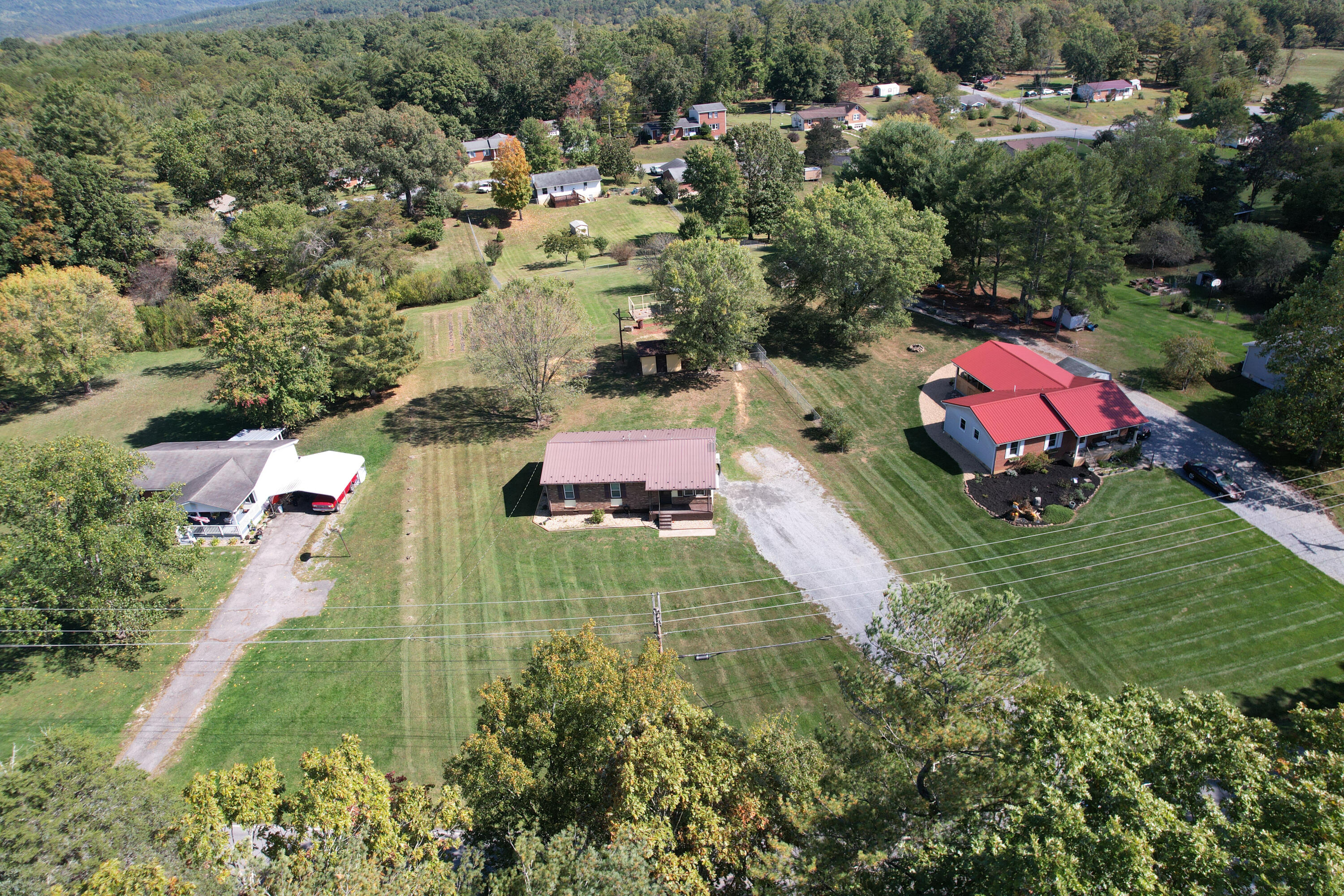 301 Timber Ridge Fincastle, VA 24090 - Photo 4 of 56 301 Timber Ridge