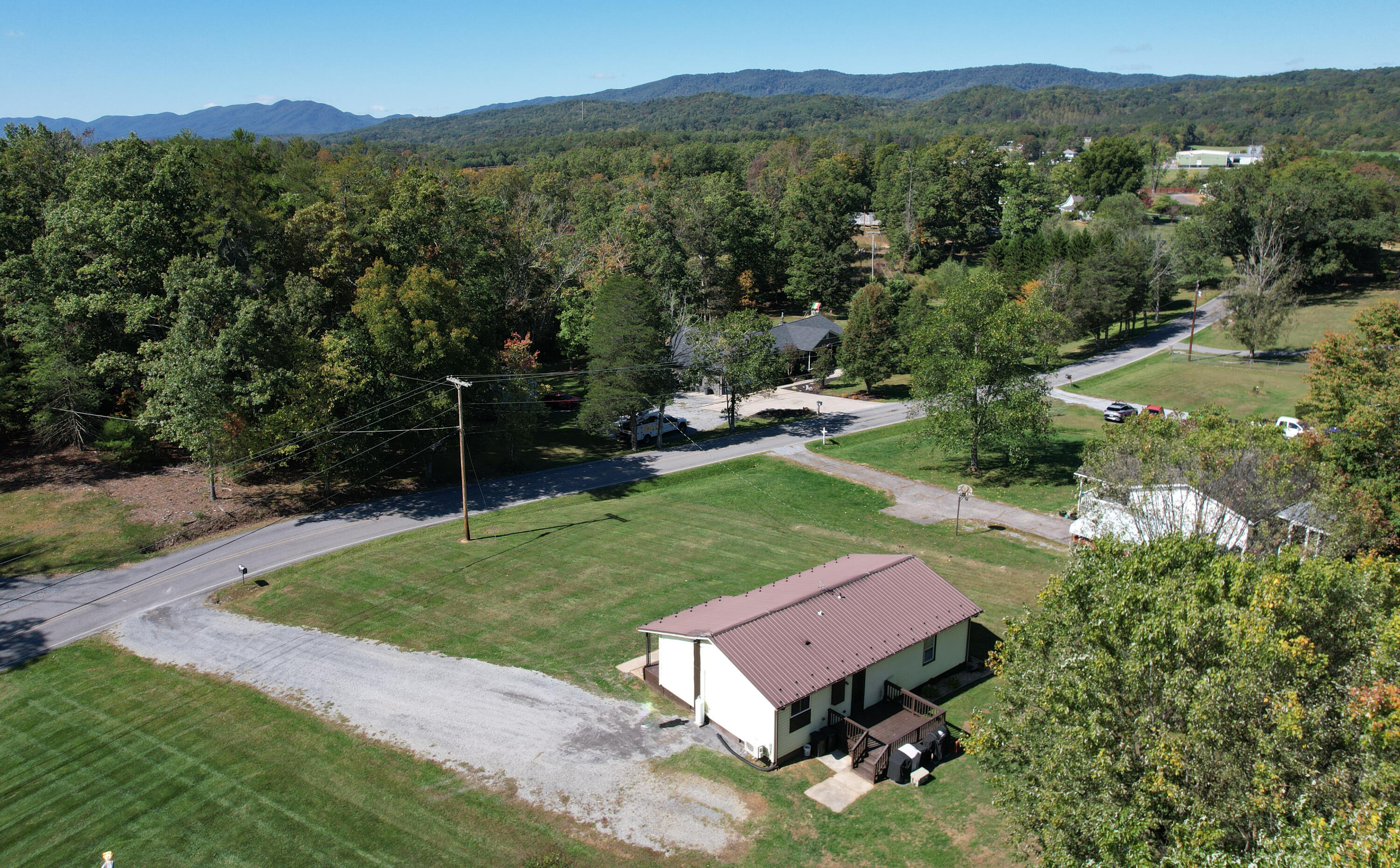 301 Timber Ridge Fincastle, VA 24090 - Photo 5 of 56 301 Timber Ridge