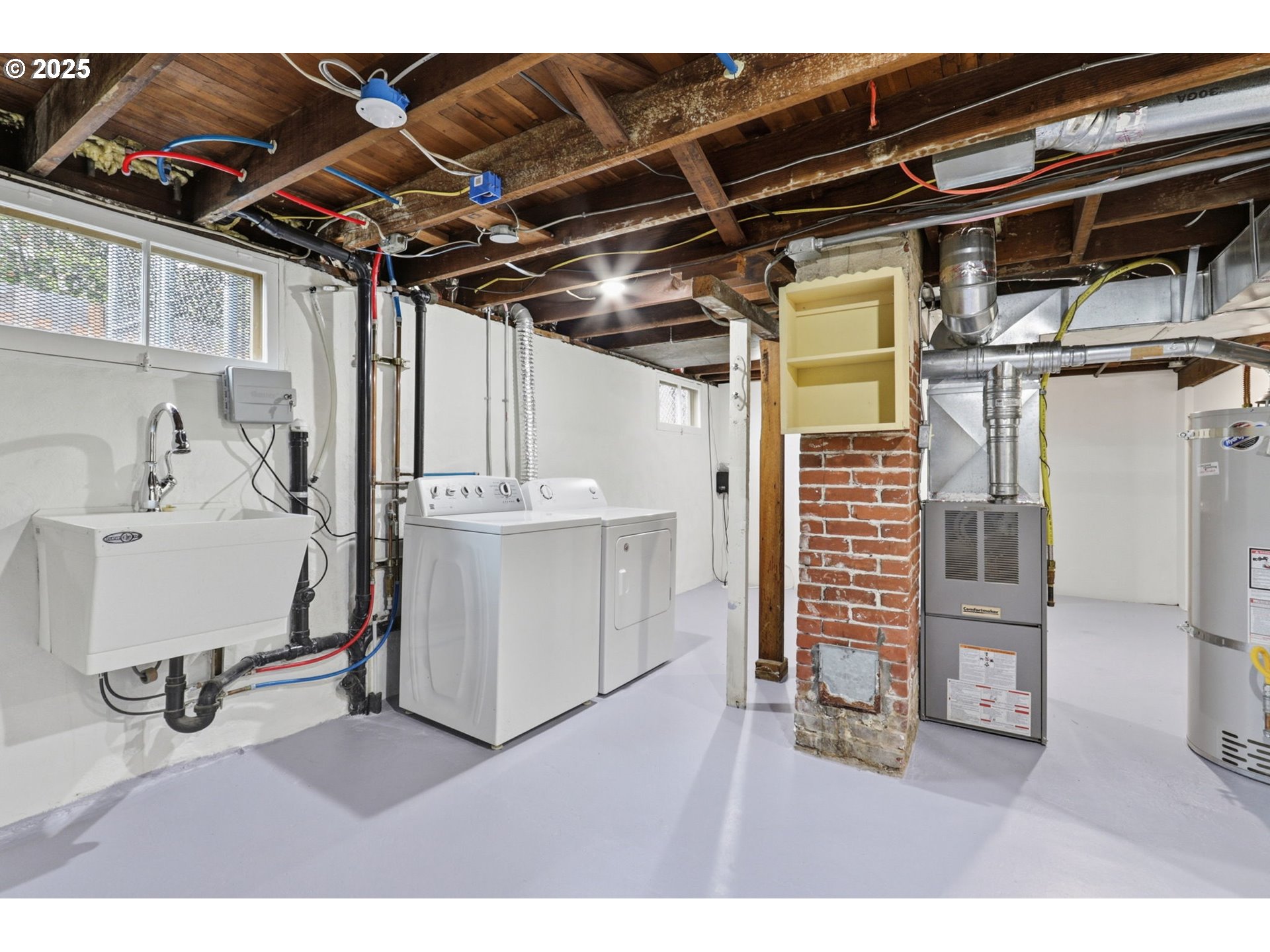 5919 Northeast 28th Avenue Portland, OR 97211 - Photo 21 of 44