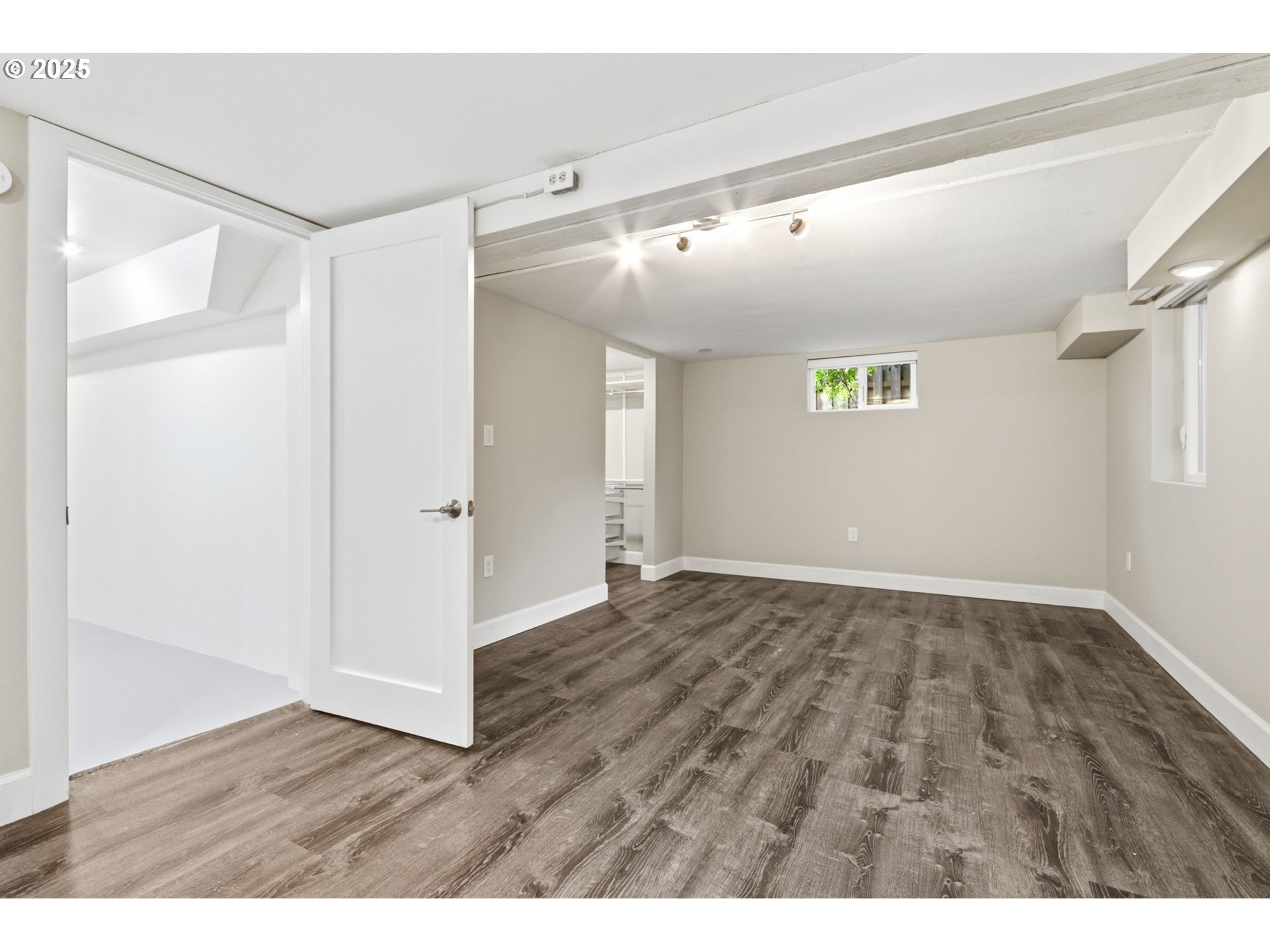 5919 Northeast 28th Avenue Portland, OR 97211 - Photo 23 of 44