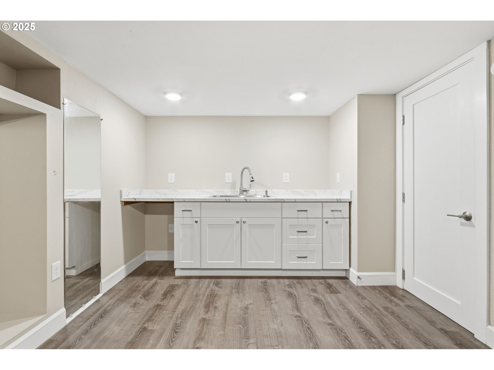 5919 Northeast 28th Avenue Portland, OR 97211 - Photo 24 of 44