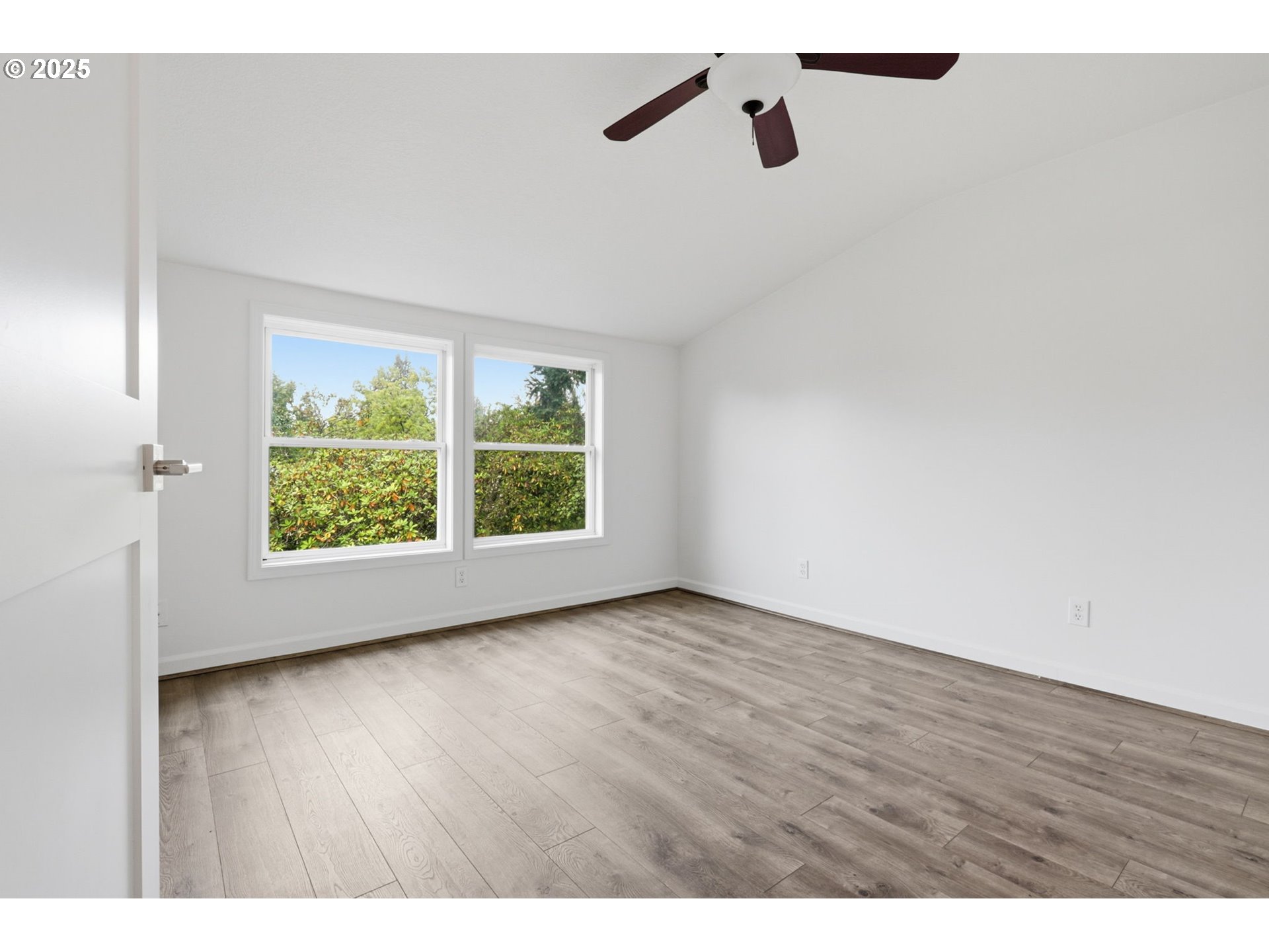 5919 Northeast 28th Avenue Portland, OR 97211 - Photo 31 of 44