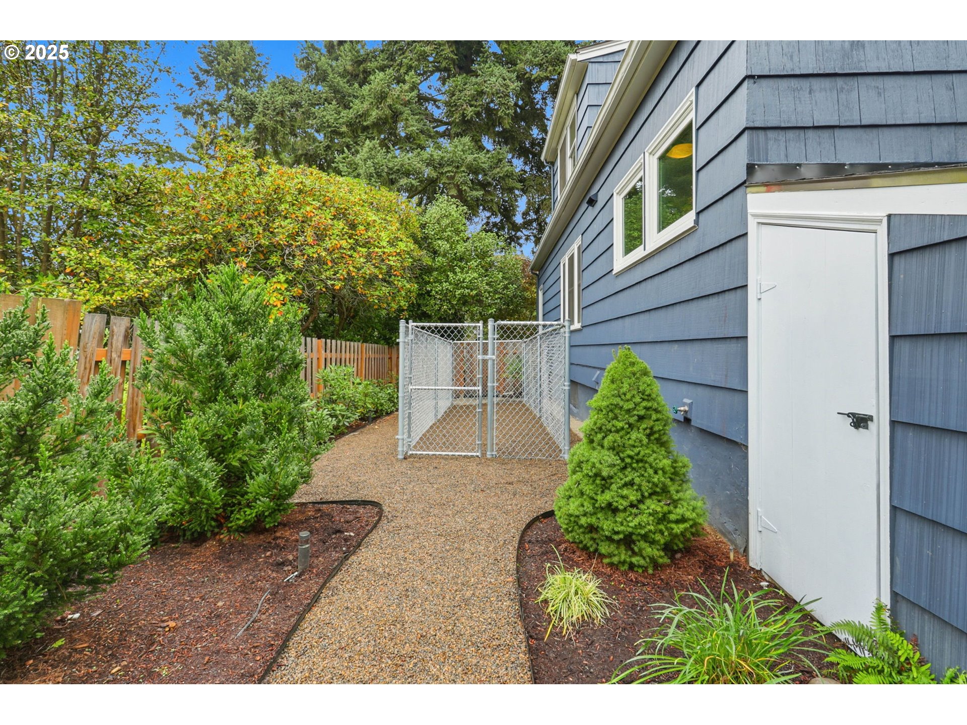 5919 Northeast 28th Avenue Portland, OR 97211 - Photo 39 of 44