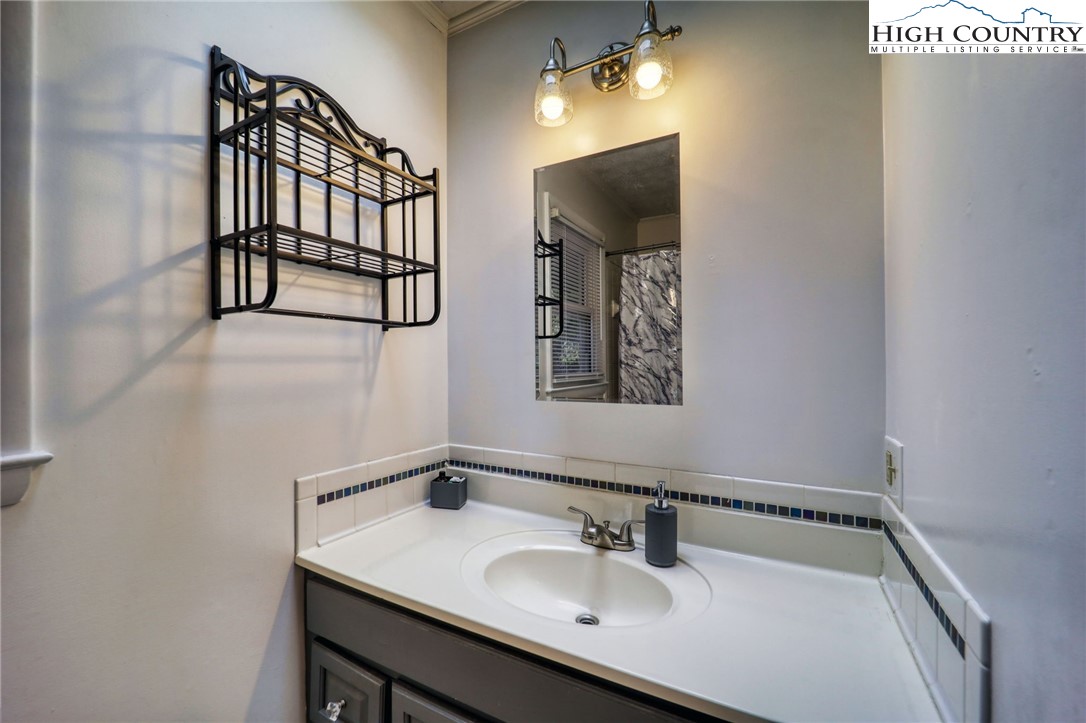 146 Parkway Ridge Boone, NC 28607 - Photo 17 of 35 Gallery Image 17
