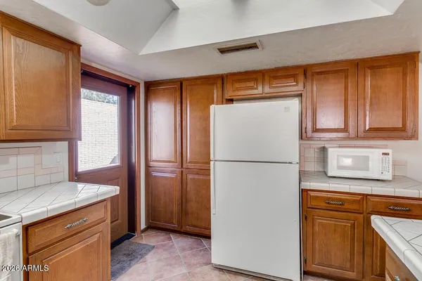 $2,350 | 3739 South Siesta Lane, Tempe, AZ 85282