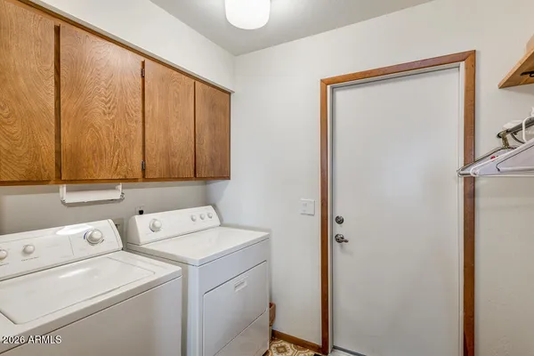 $2,400 | 3739 South Siesta Lane, Tempe, AZ 85282