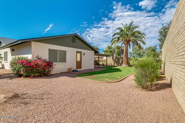 $2,400 | 3739 South Siesta Lane, Tempe, AZ 85282
