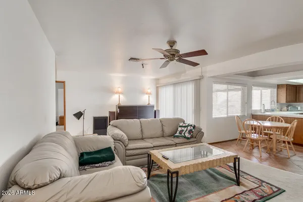 $2,400 | 3739 South Siesta Lane, Tempe, AZ 85282