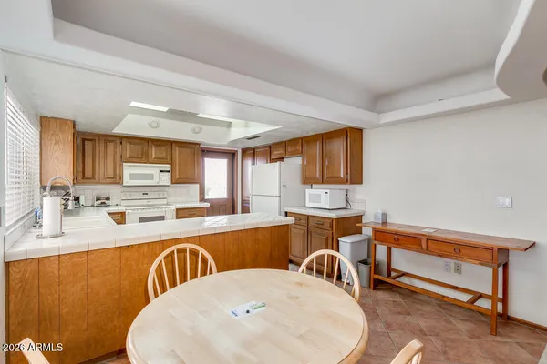 $2,400 | 3739 South Siesta Lane, Tempe, AZ 85282