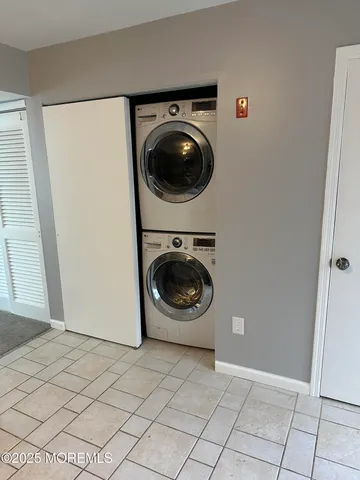 $2,550 | 105 Creek Road, Unit 469, Brick, NJ 08724