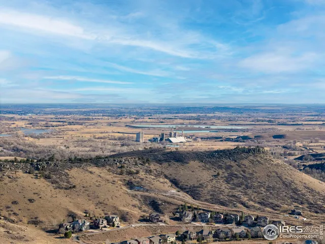 a view of an ocean beach