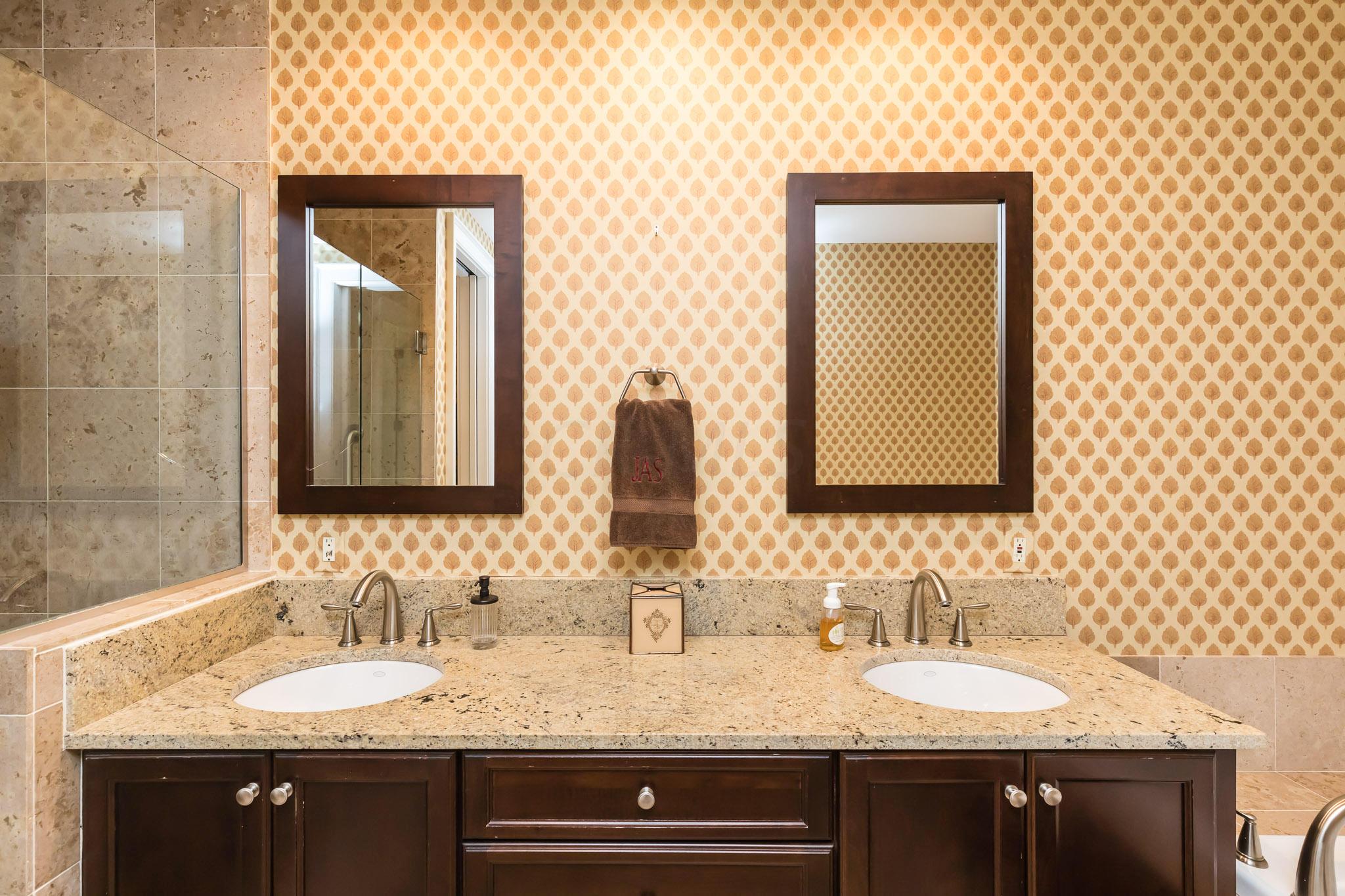 1568 Roxbury Road Columbus, OH 43212 - Photo 24 of 50