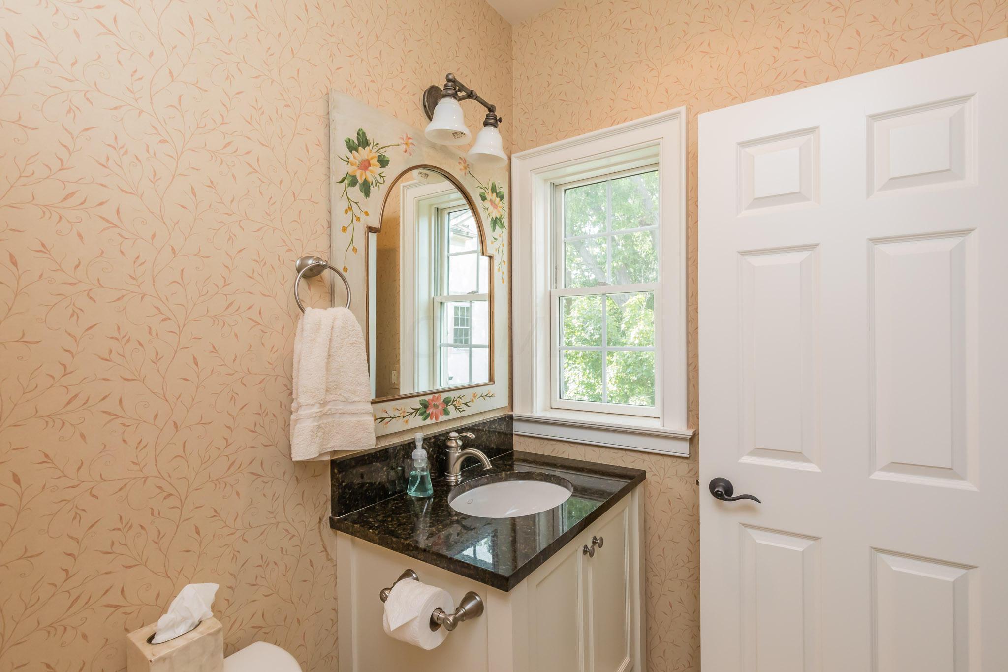 1568 Roxbury Road Columbus, OH 43212 - Photo 44 of 50