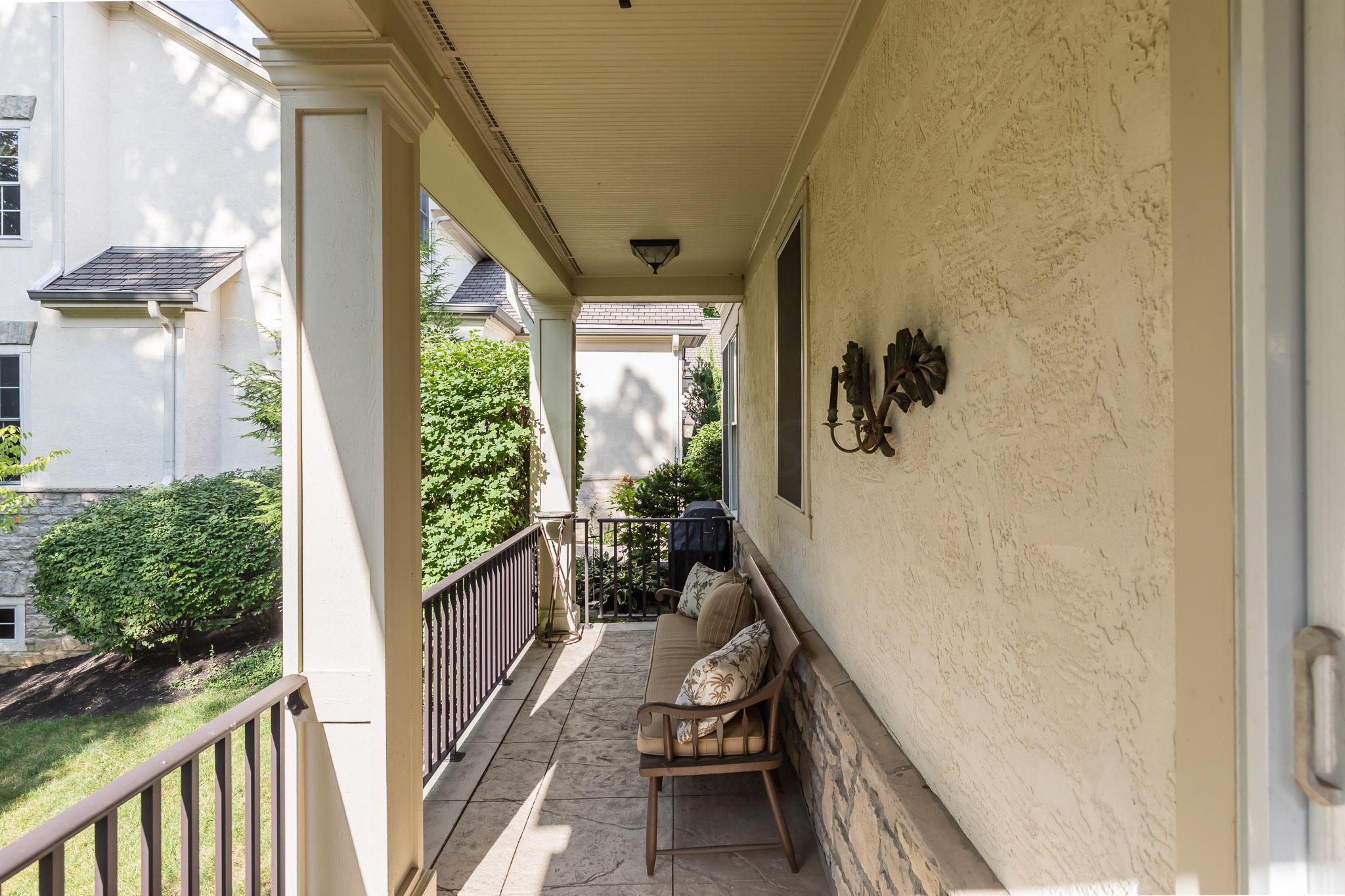 1568 Roxbury Road Columbus, OH 43212 - Photo 46 of 50