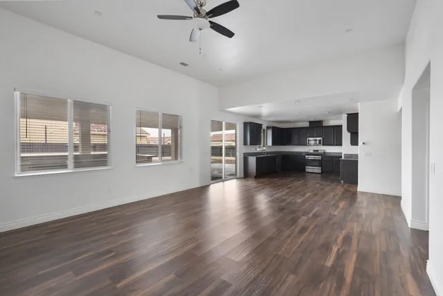 $599,999 | 1974 Gus Villalta Drive, Los Banos, CA 93635