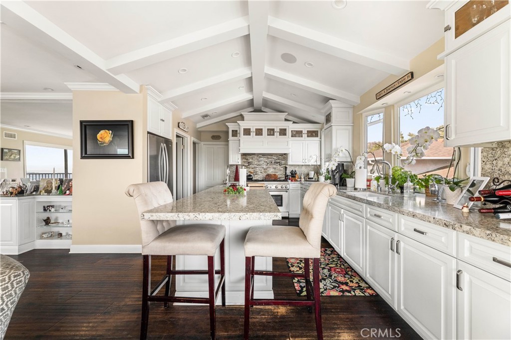 909 Cavanagh Road Glendale, CA 91207 - Photo 26 of 58