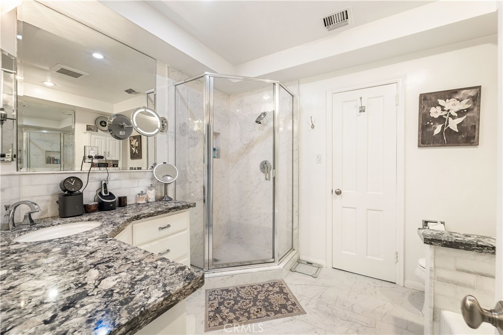 909 Cavanagh Road Glendale, CA 91207 - Photo 38 of 58