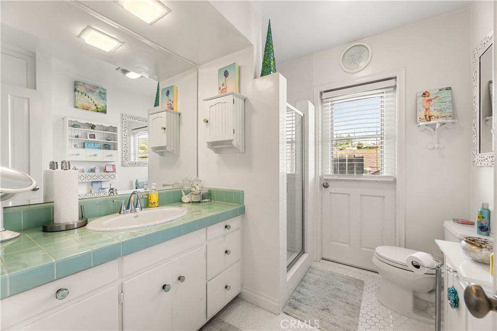 909 Cavanagh Road Glendale, CA 91207 - Photo 44 of 58