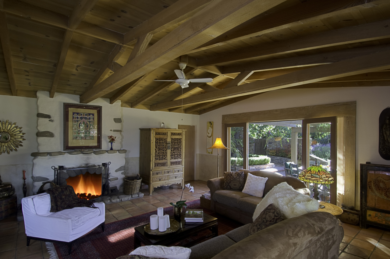 4308 Hendrickson Road Ojai, CA 93023 - Photo 2 of 23 Living Room
