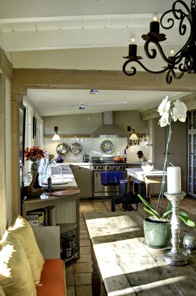 4308 Hendrickson Road Ojai, CA 93023 - Photo 5 of 23 Kitchen 3