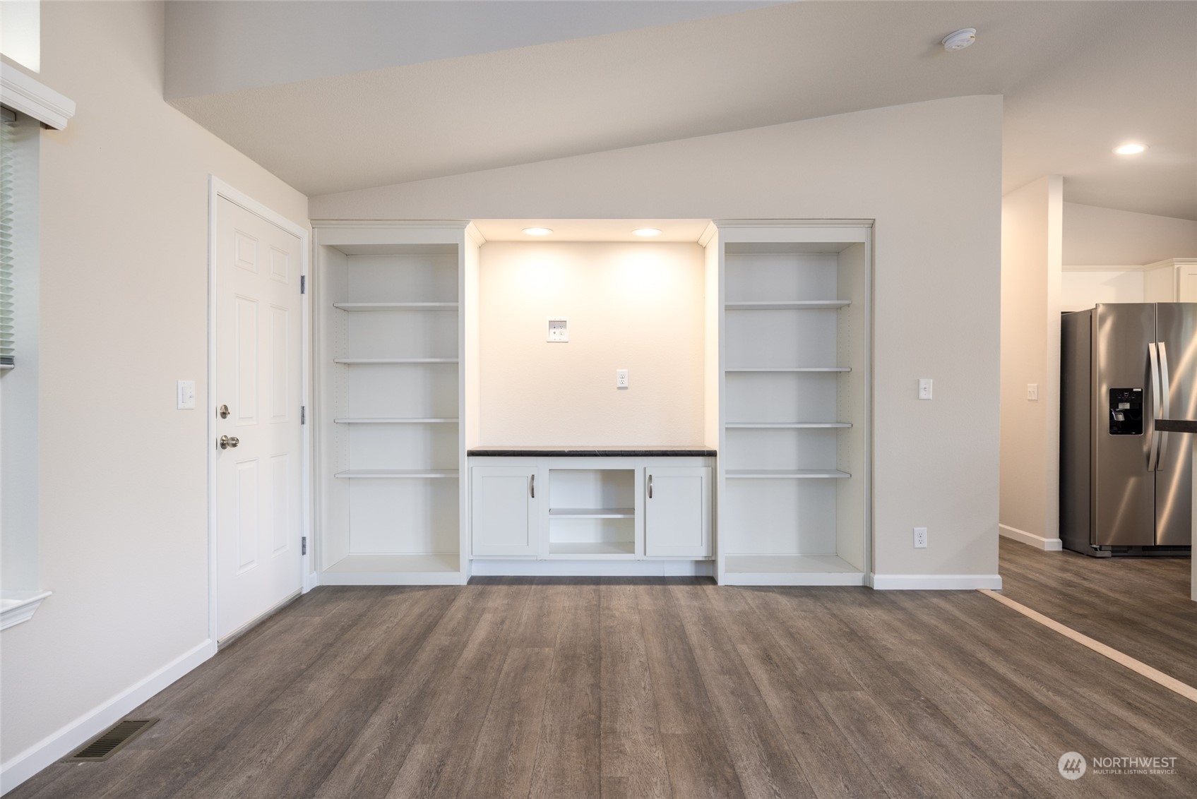 1073 Lake Samish Road Bellingham, WA 98229 - Photo 13 of 27 Gallery Image 13