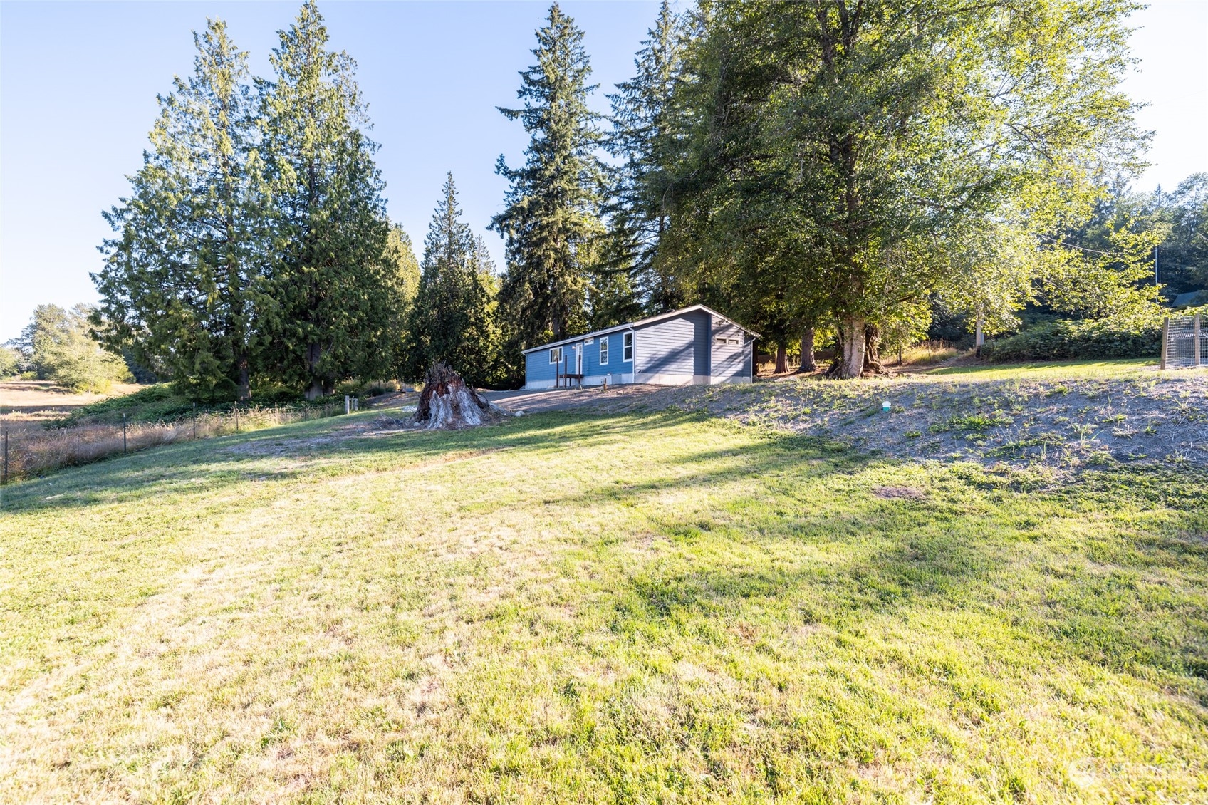 1073 Lake Samish Road Bellingham, WA 98229 - Photo 25 of 27 Gallery Image 25
