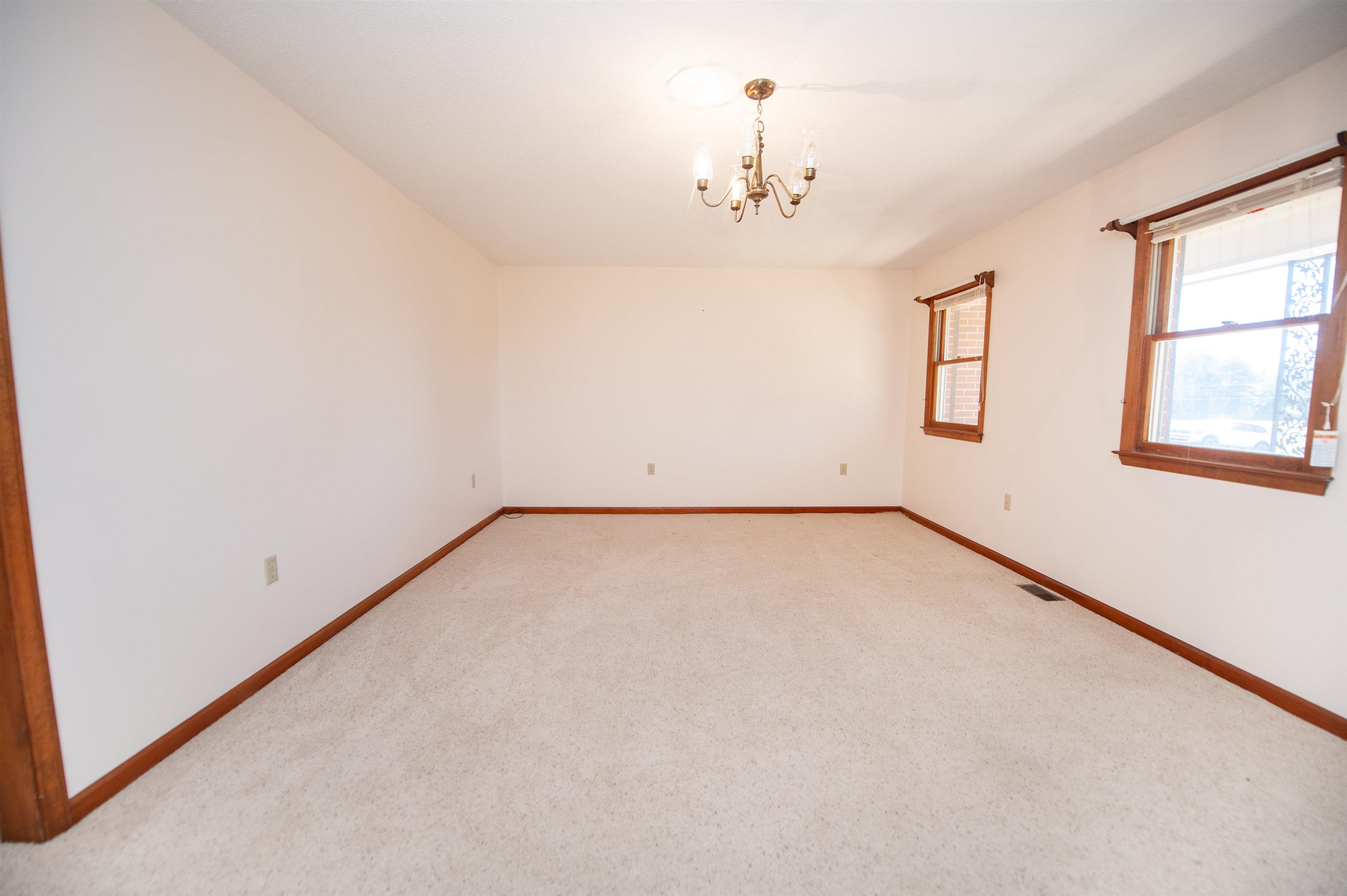 2611 Highway 92 Enoree, SC 29335 - Photo 4 of 39