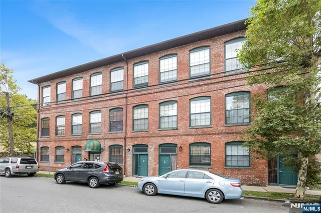 $249,000 | 105-111 Marion Street, Unit 18, Paterson, NJ 07522