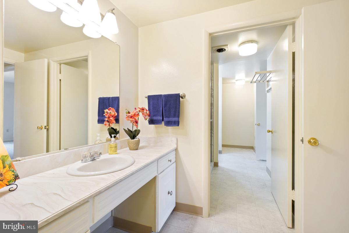 3346 Chiswick Court, Unit 581B Silver Spring, MD 20906 - Photo 11 of 49 Half Bath