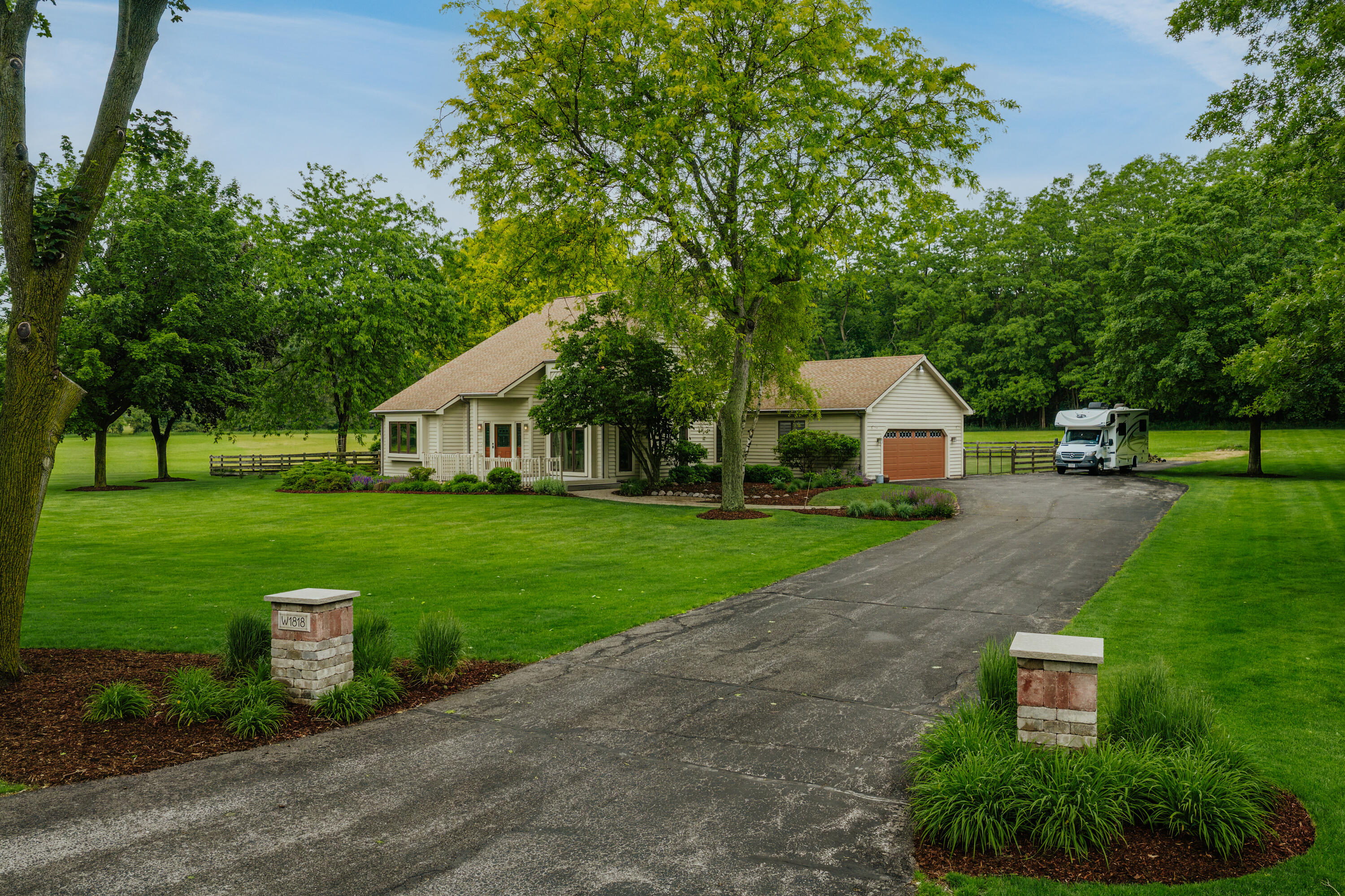 W1818 Lake Road Mukwonago, WI 53149 - Photo 13 of 30 W1818 Lake Road
